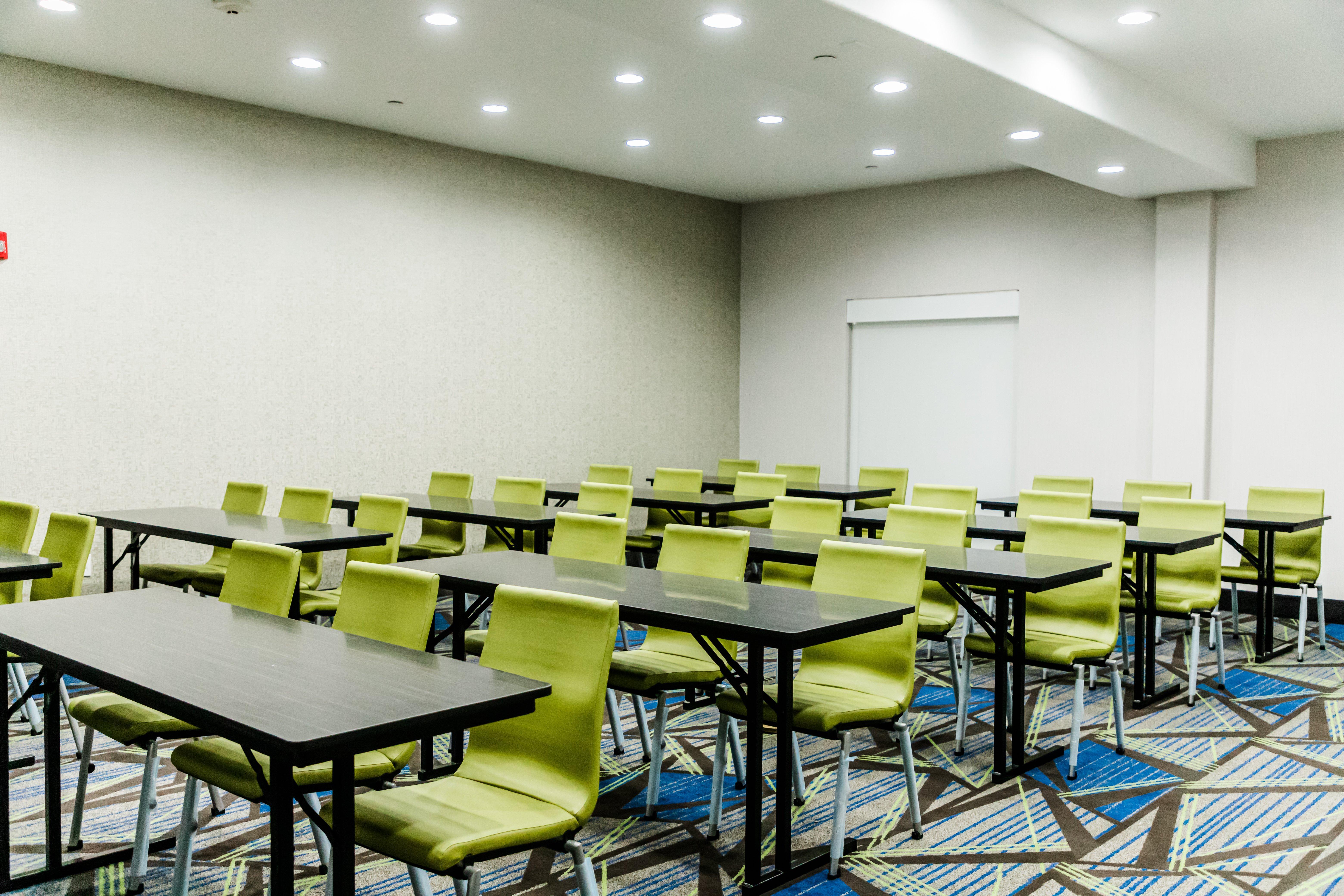 Holiday Inn Express - Andalusia By Ihg Exterior photo